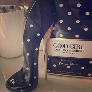 Carolina Herrera Dot Drama